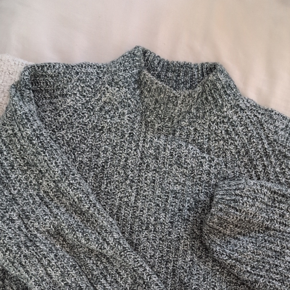 Universal Thread Gray Knit Pullover